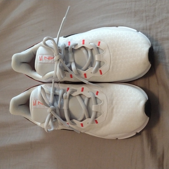 Nike Shoes - Nike Legend Essential 2 Size 7.5 White Sneakers